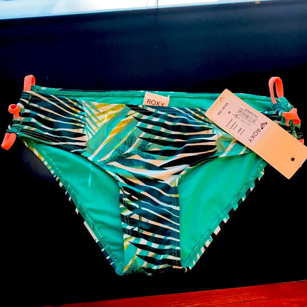 NWT PacSun Roxy bikini bottom size medium
